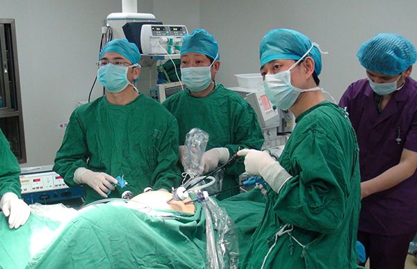 腹腔鏡結(jié)腸癌根治術(shù)（肛腸科）.jpg